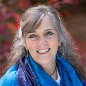 Meet your Posher, Suzanne